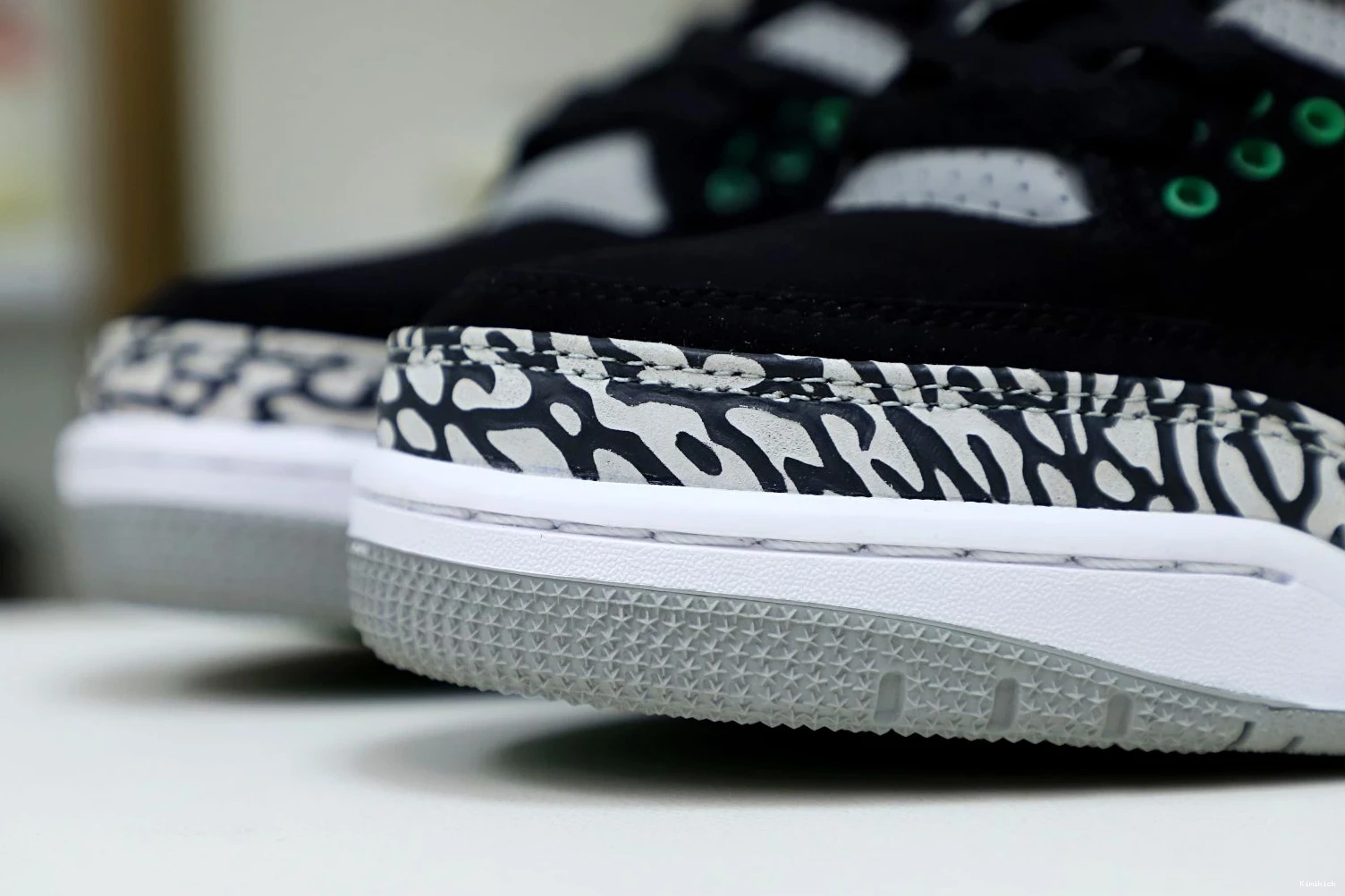 PINE HighQuality AIR 3 GREEN JORDAN Kimikick 2024 0523